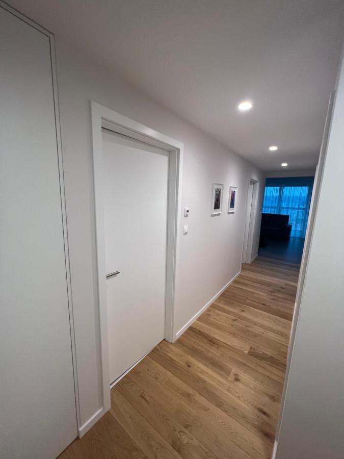 Stylish With Stunning View Possibility Of Parking Apartmán Bratislava