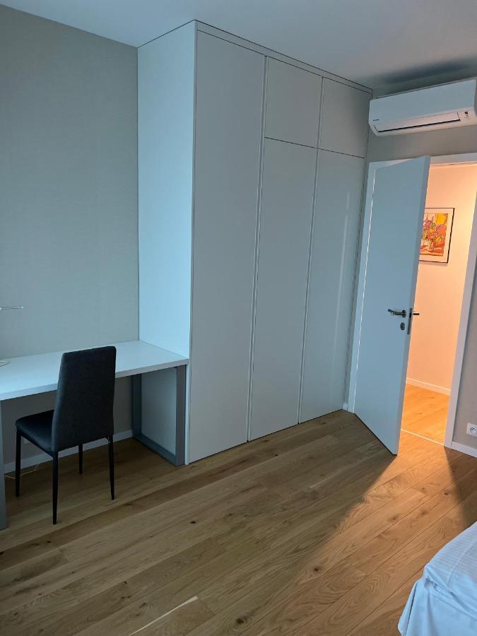 Apartmán Stylish With Stunning View Possibility Of Parking *