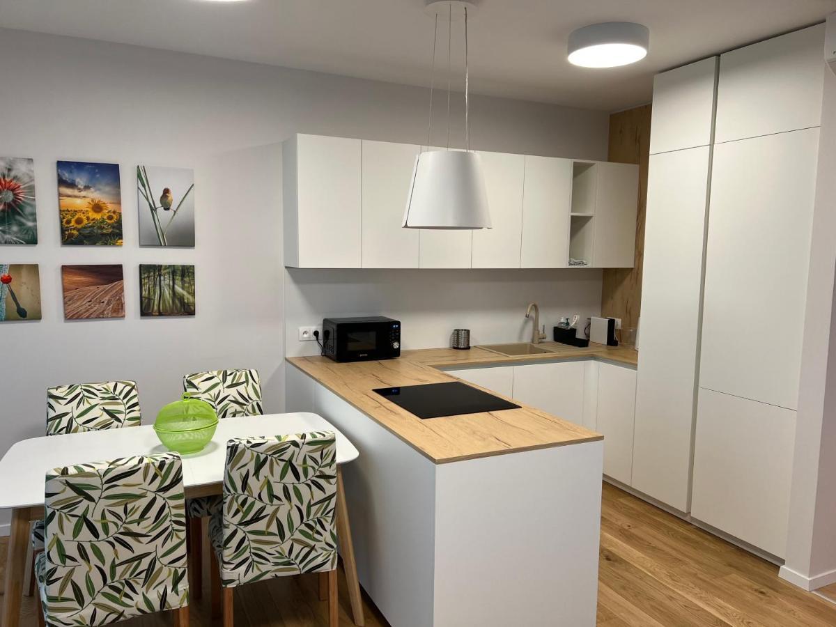 Apartmán Stylish With Stunning View Possibility Of Parking *